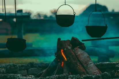 cooking pots